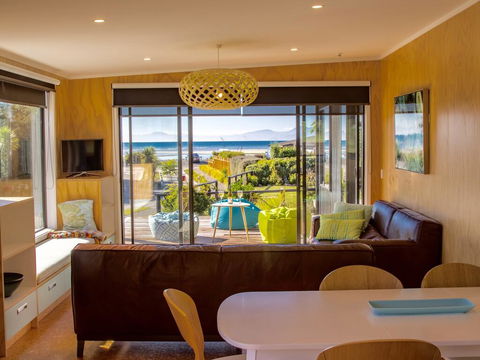 Bach 7 By The Sea - Marahau Holiday Home - Accommodation New Zealand 0