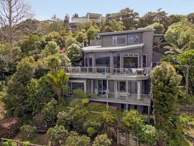 Bay View Escape - Whitianga Holiday Home