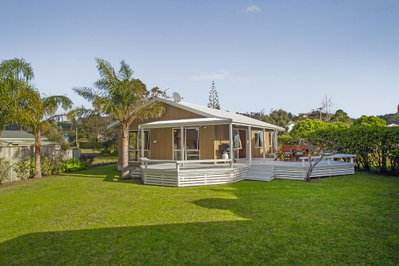 Beachfront Bliss - Cooks Beach Holiday Home