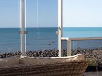 BEACHFRONT BLISS ON WANAKA TERRACE