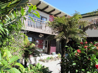 Birdsong Accommodation Yha