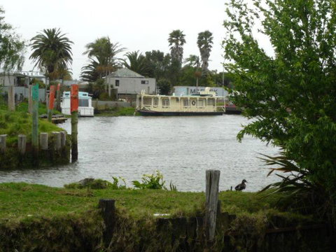Blue House - Accommodation New Zealand 0