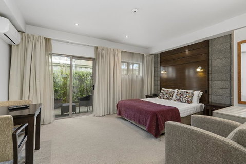 Boulcott Lodge - Accommodation New Zealand 1