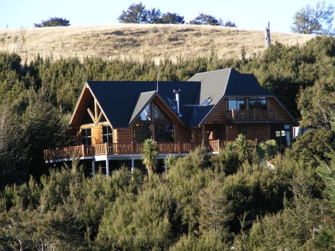 Brattdal - Accommodation New Zealand 0