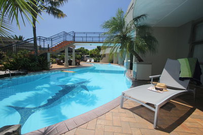 Breakers Motel