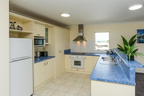 Breakwater Apartment Five - Napier Holiday Home - Accommodation New Zealand 3