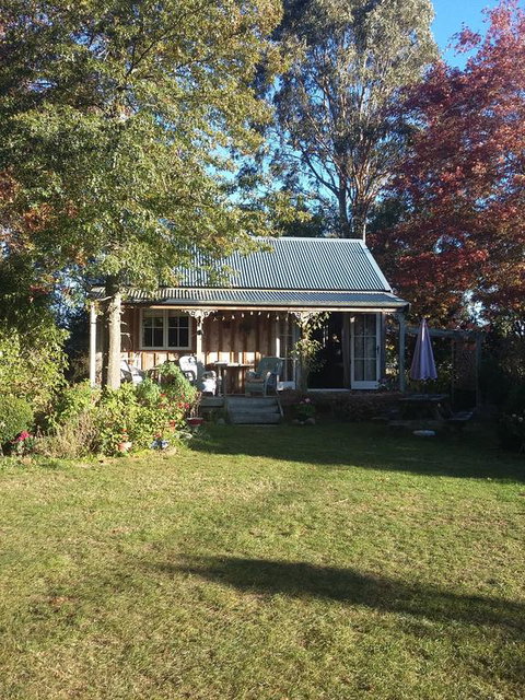 Bumblebee Cottage - Accommodation New Zealand 0