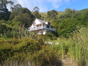 Cable Bay Retreat