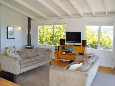 Campbell Lodge - Hahei Holiday Home - Accommodation New Zealand 1