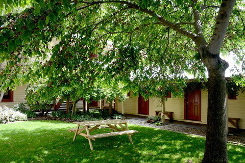 Cardrona Hotel - Accommodation New Zealand 1