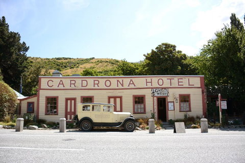 Cardrona Hotel - Accommodation New Zealand 0
