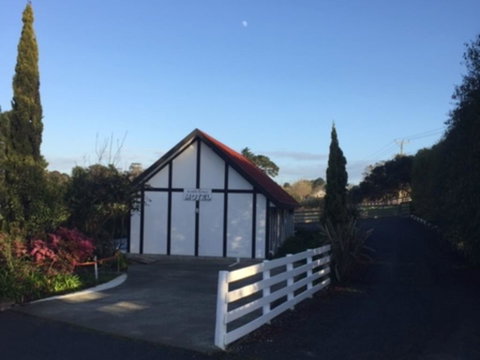 Castle Court Motel - Accommodation New Zealand 0