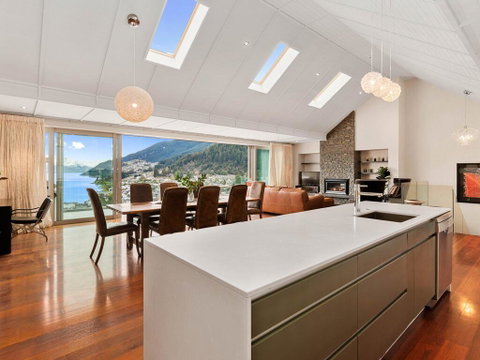 Catalinaâ€™s Luxury Apartment 5 - Accommodation New Zealand 3