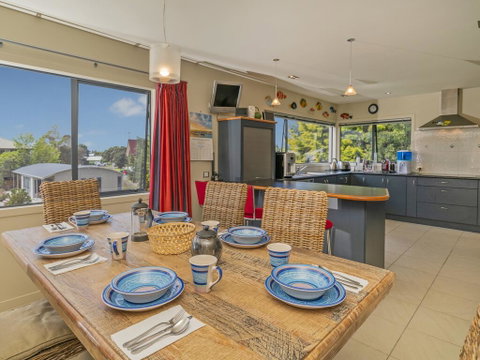 Centreway Sand Castle - Pauanui Holiday Home - Accommodation New Zealand 3
