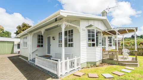 Charmae Guest House - Accommodation New Zealand 0