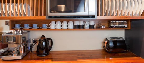 Charming Wanaka Cottage - Accommodation New Zealand 2