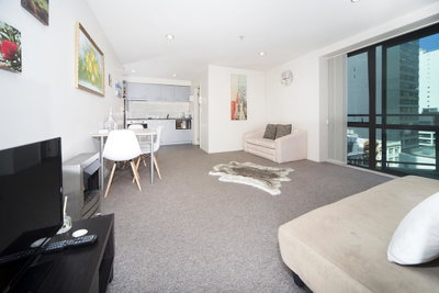 City Gardens Spacious 2 Bdrm, CENTRE Of CBD !!!m