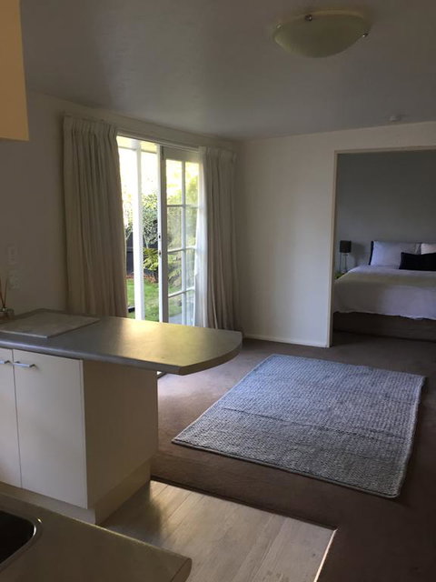 Close To The Beach - Accommodation New Zealand 3