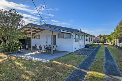 Coast Awhile - Ruakaka Holiday Home