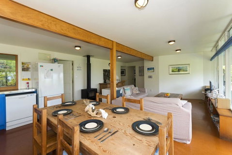 Coopers Beach Kiwi Bach - Beachfront Holiday Home - Accommodation New Zealand 3