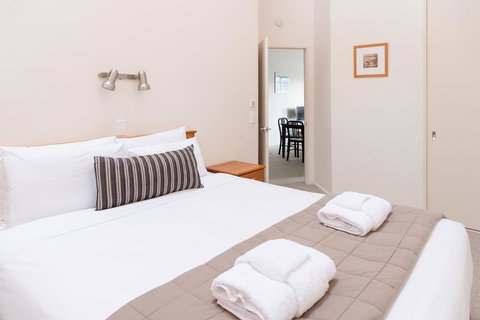 Courtenay Village - Accommodation New Zealand 3