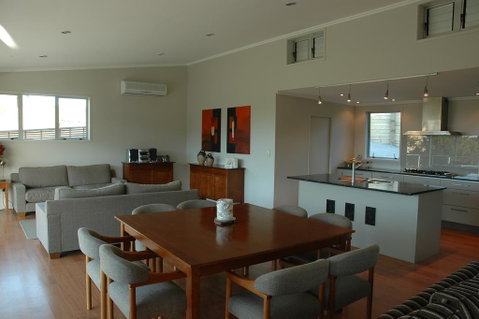 Decks Of Paihia - Accommodation New Zealand 1