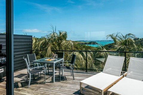 Delamore Cove - Nikau / You've Got It Maid - Accommodation New Zealand 1