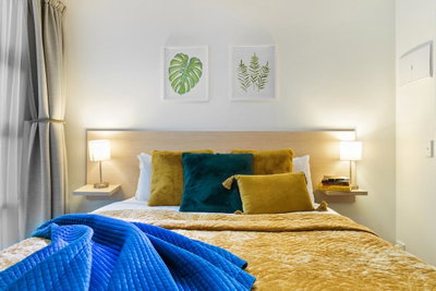 Deluxe Apartment With Sofa Bed - Sleeps 4