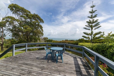 Dolphin View - Cable Bay Bach - Accommodation New Zealand 0