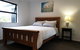 Dowding Hideaway Close To Garden And Hospitl - thumb 3