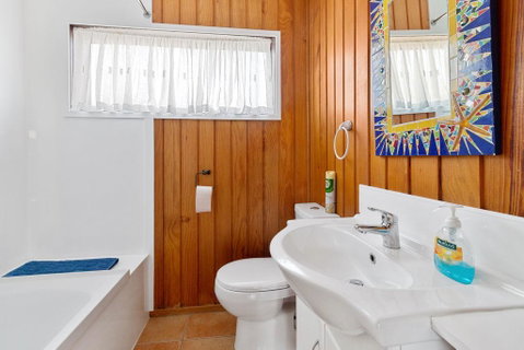 Downtown Mountview - Mt Maunganui Holiday Home - Accommodation New Zealand 3