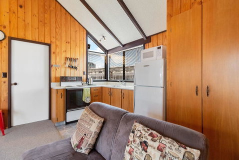 Downtown Mountview - Mt Maunganui Holiday Home - Accommodation New Zealand 2