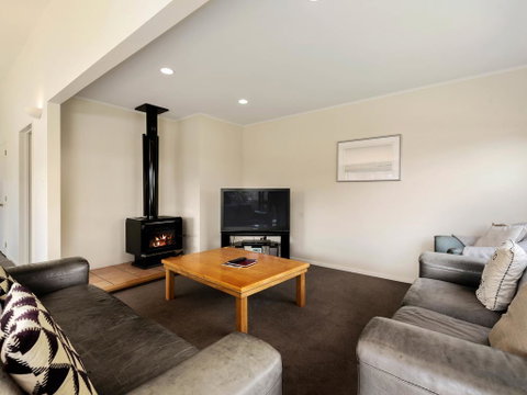 Downtown Wanaka - Wanaka Holiday Home - Accommodation New Zealand 0