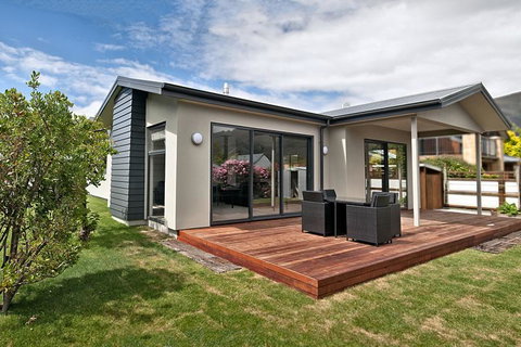 Dragonfly Cottage - Accommodation New Zealand 0