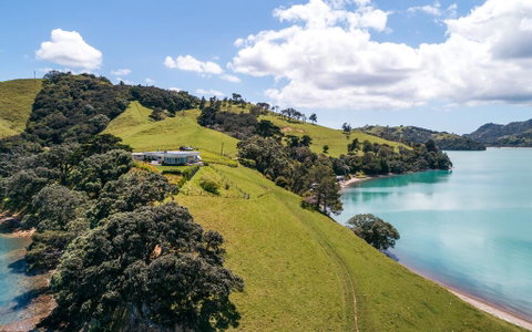 Dream House - Accommodation New Zealand 1