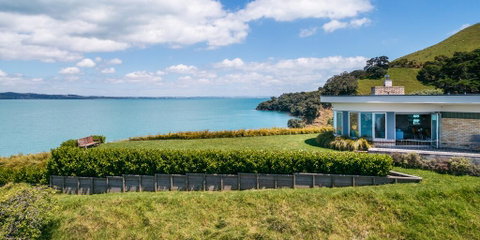 Dream House - Accommodation New Zealand 0