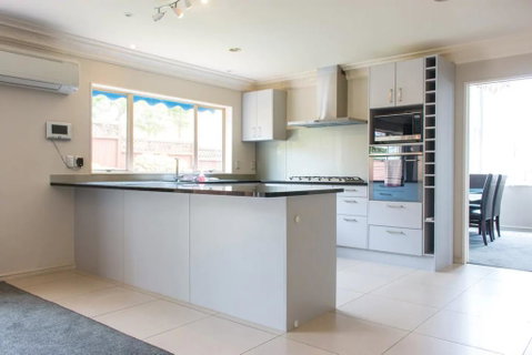 Elegant 6 Bedroom Home In East Auckland - Accommodation New Zealand 1