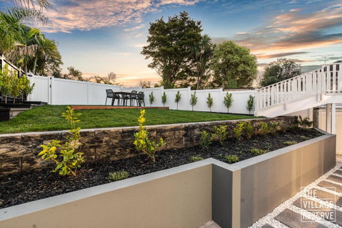 Elegant Upstairs Villa With Grey Lynn Park Views - Accommodation New Zealand 2