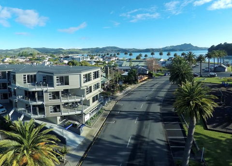 Esplanade Apartments - Accommodation New Zealand 0