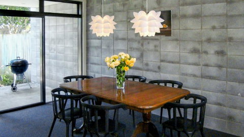 FABULOUS IN FITZROY - LOCATION AND JOYFUL LUXURY - Accommodation New Zealand 2
