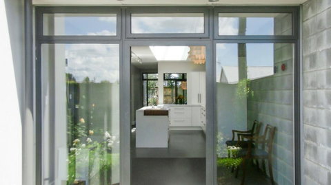 FABULOUS IN FITZROY - LOCATION AND JOYFUL LUXURY - Accommodation New Zealand 3
