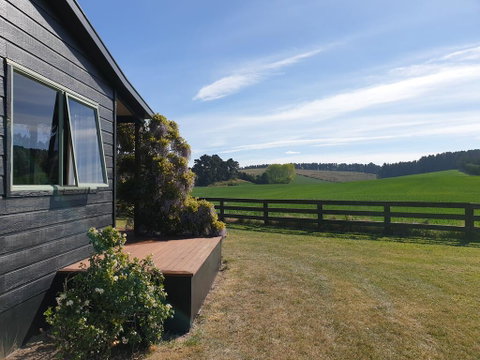 Fairway Cottage - Accommodation New Zealand 1