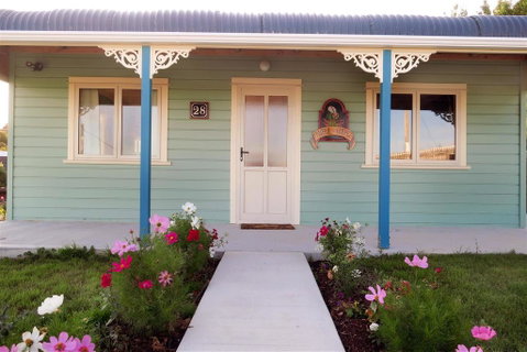 Fantail Cottage - Accommodation New Zealand 1
