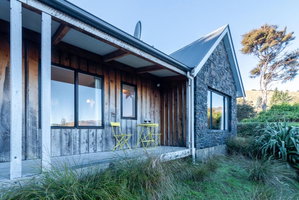 Fantail Cottage - Akaroa Holiday Home