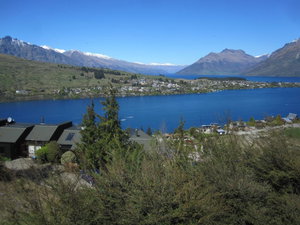 Fantail on Goldleaf - Queenstown Holiday Home