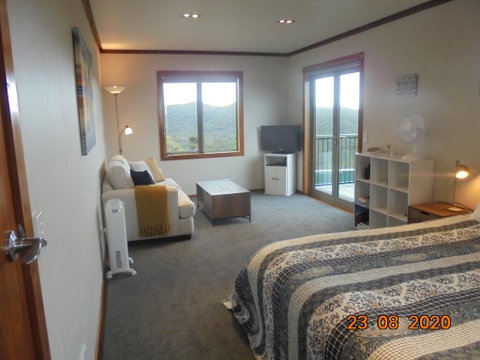 Farewell Views - Accommodation New Zealand 1