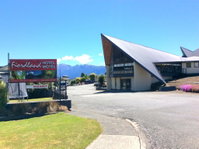 Fiordland Hotel