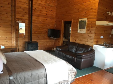 Fox Glacier Lodge - Accommodation New Zealand 1