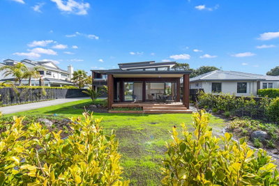 Gem Of The Mount - Mt Maunganui Holiday Bach