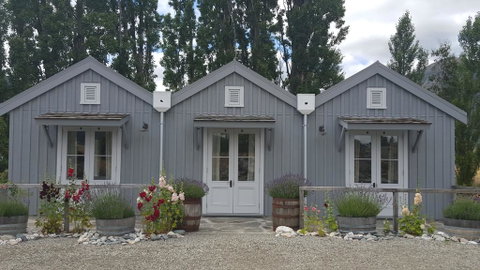Gibbston Boathouse With Outdoor Bath - Accommodation New Zealand 2
